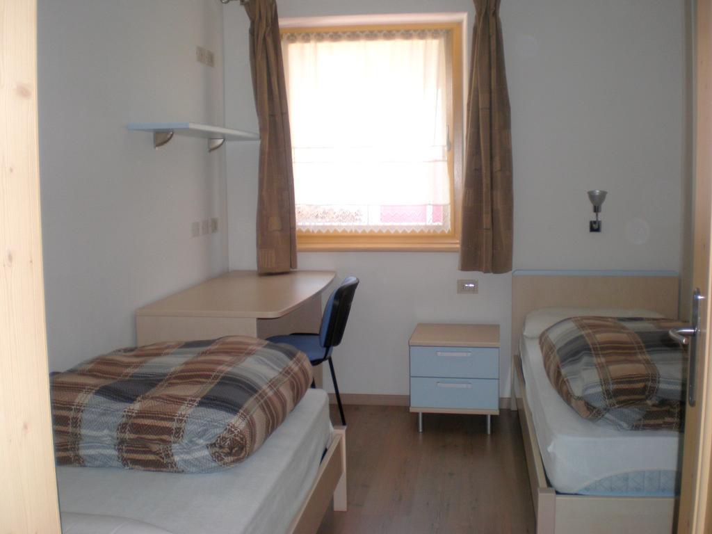 Anna Apartment Pozza di Fassa Ngoại thất bức ảnh