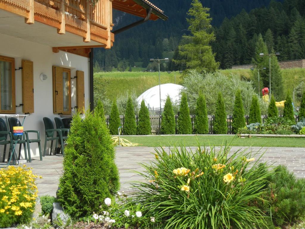 Anna Apartment Pozza di Fassa Ngoại thất bức ảnh